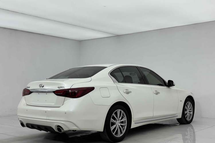 Used Infiniti Q50L 2022 2.0T Comfort Edition Exterior 5