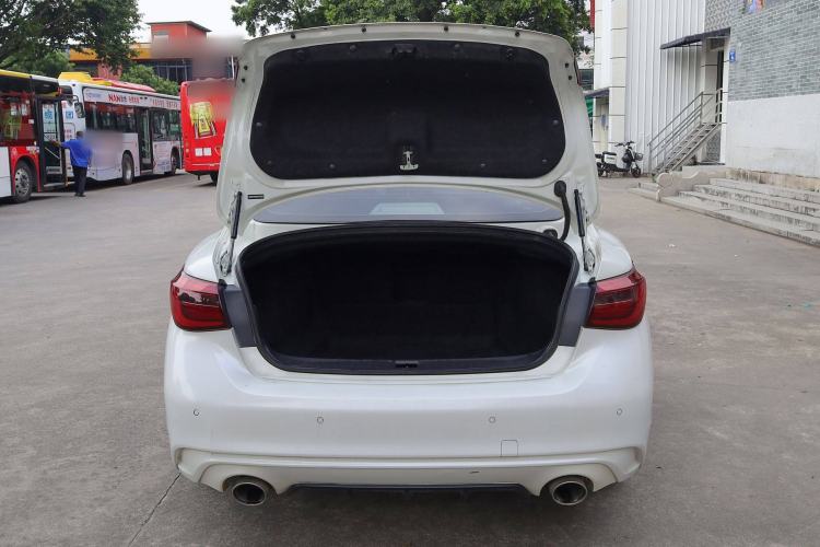 Used Infiniti Q50L 2022 2.0T Comfort Edition Exterior 8