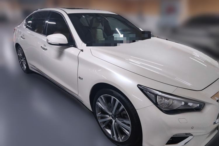 Used Infiniti Q50L 2022 2.0T WAVE Edition Front Right 45 Deg