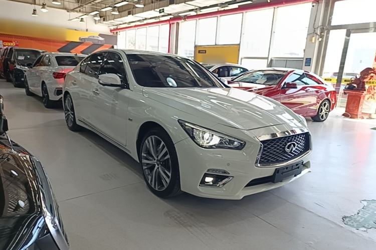 Used Infiniti Q50L 2022 2.0T Enjoyment Edition Front Right 45 Deg