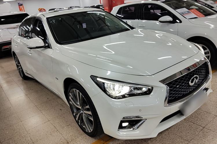 Used Infiniti Q50L 2022 2.0T Enjoyment Edition Front Right 45 Deg