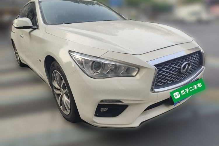 Used Infiniti Q50L 2022 2.0T Comfort Edition Front Right 45 Deg