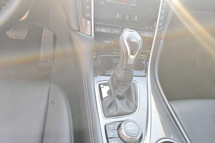Used Infiniti Q50L 2022 2.0T Comfort Edition Gear Lever