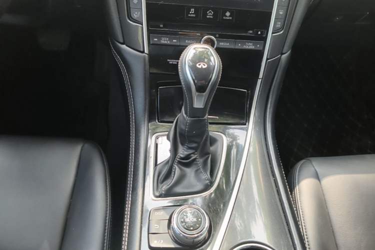 Used Infiniti Q50L 2022 2.0T Comfort Edition Gear Lever