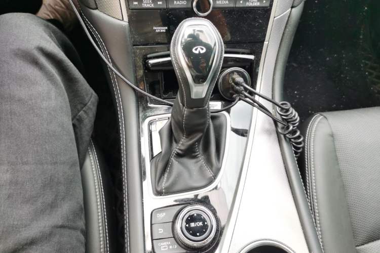 Used Infiniti Q50L 2022 2.0T Enjoyment Edition Gear Lever