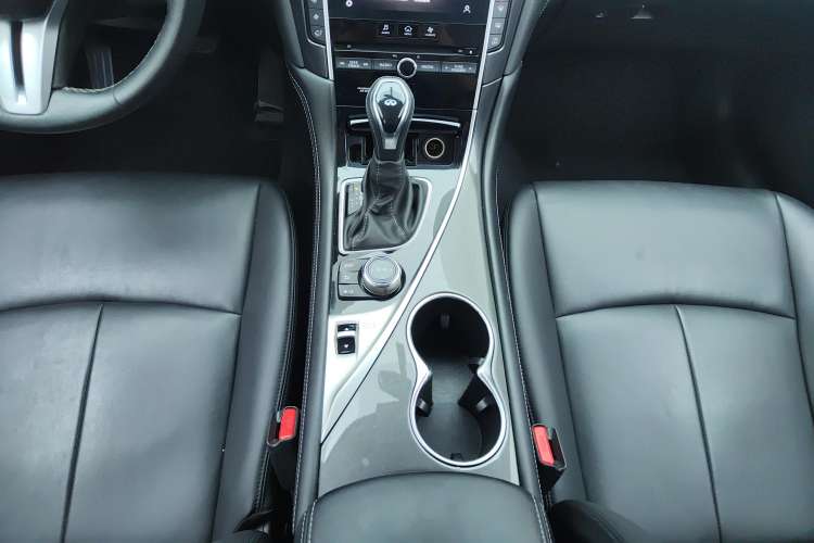 Used Infiniti Q50L 2022 2.0T Comfort Edition Gear Lever