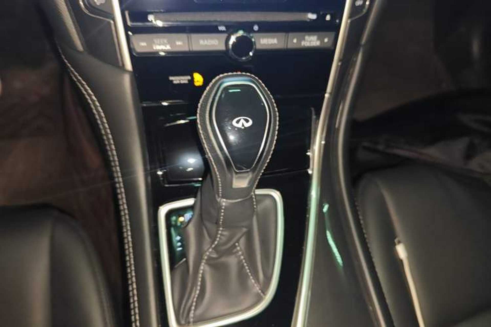 Used Infiniti Q50L 2022 2.0T Comfort Edition Gear Lever