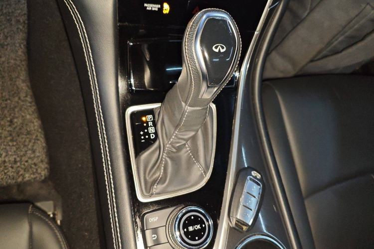 Used Infiniti Q50L 2022 2.0T Comfort Edition Gear Lever