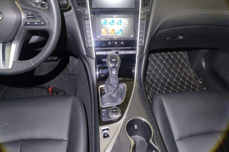 Used Infiniti Q50L 2022 2.0T Comfort Edition Gear Lever