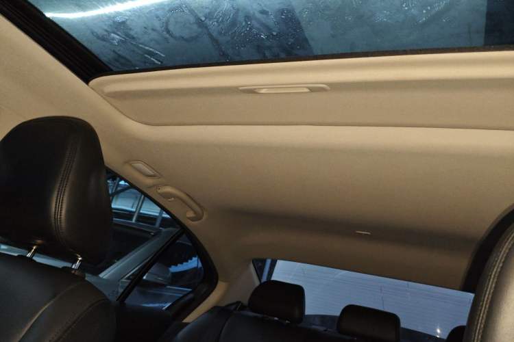 Used Infiniti Q50L 2022 2.0T Comfort Edition Headliner
