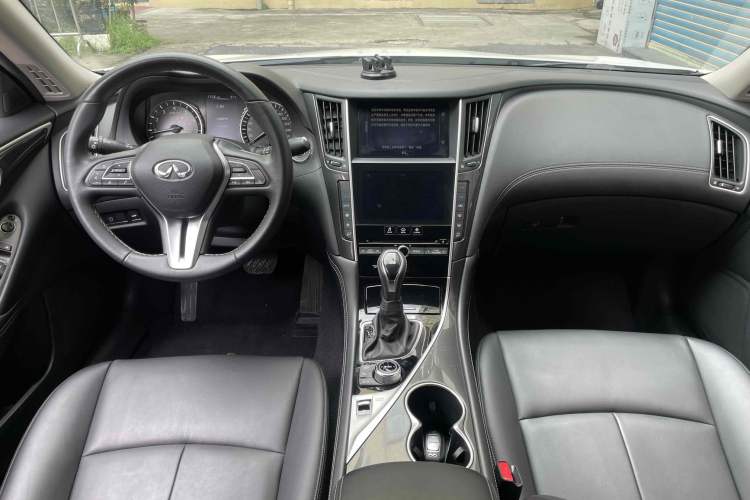 Used Infiniti Q50L 2022 2.0T Comfort Edition Interior 1