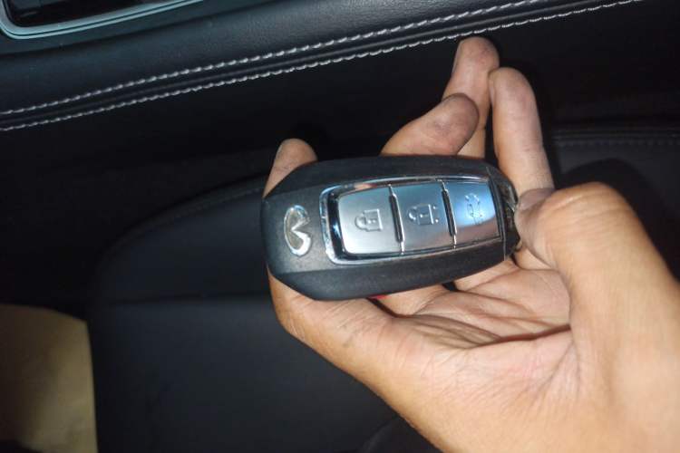Used Infiniti Q50L 2022 2.0T Comfort Edition Interior 1