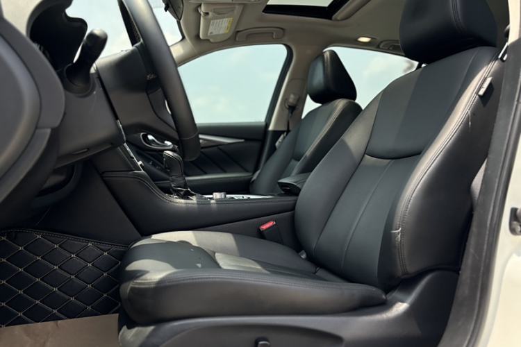 Used Infiniti Q50L 2022 2.0T Comfort Edition Interior 2