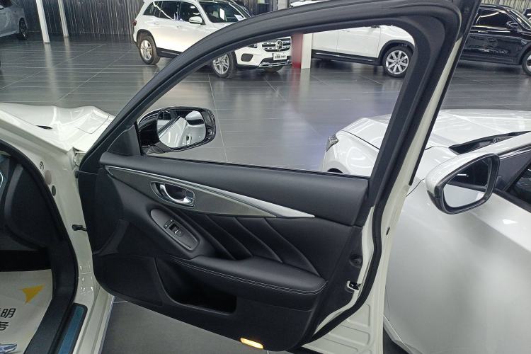 Used Infiniti Q50L 2022 2.0T Enjoyment Edition Interior 2