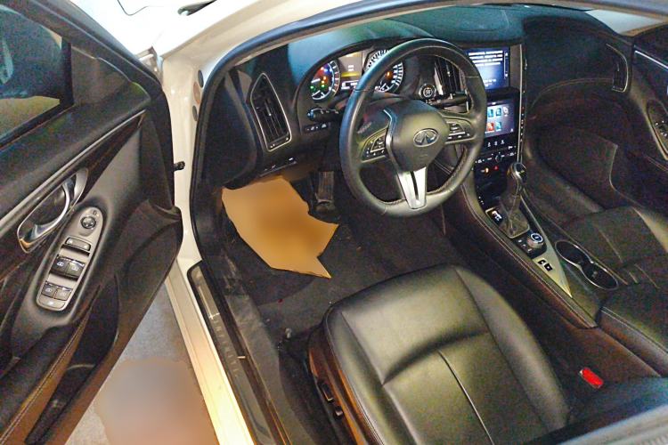 Used Infiniti Q50L 2022 2.0T Comfort Edition Interior 3