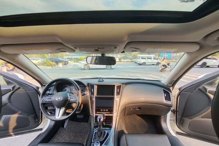 Used Infiniti Q50L 2022 2.0T Comfort Edition Interior 4