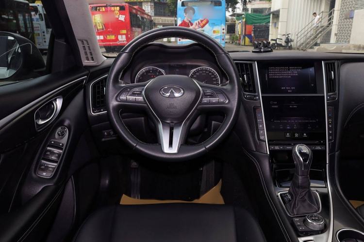 Used Infiniti Q50L 2022 2.0T Comfort Edition Interior 5
