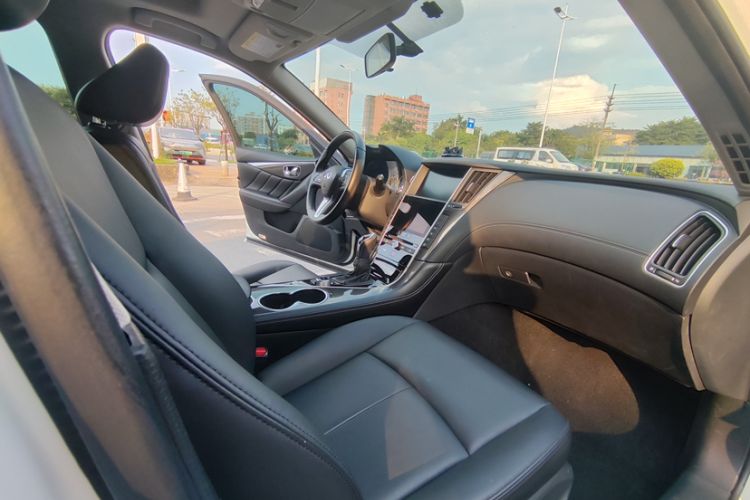 Used Infiniti Q50L 2022 2.0T Comfort Edition Interior 6