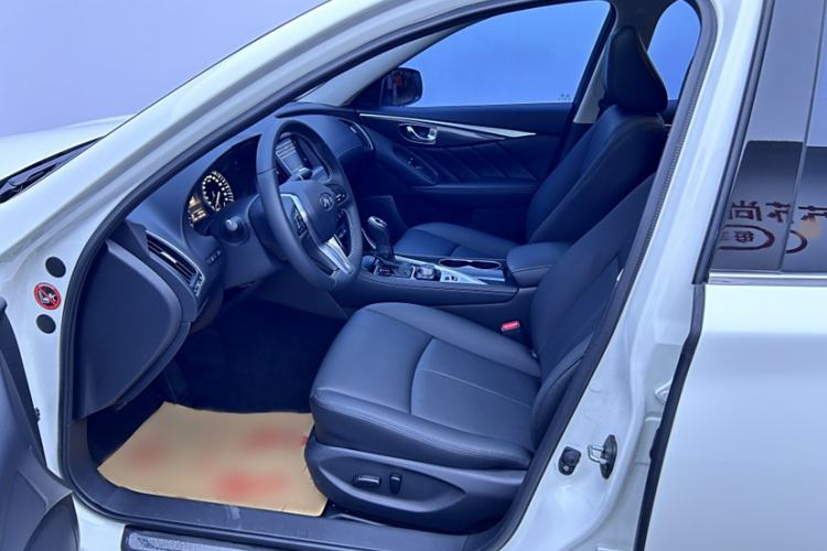 Used Infiniti Q50L 2022 2.0T Comfort Edition Interior 6