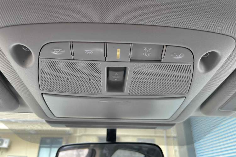 Used Infiniti Q50L 2022 2.0T Comfort Edition Interior 8