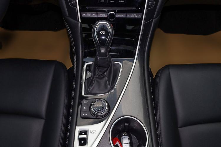 Used Infiniti Q50L 2022 2.0T Comfort Edition Interior 8