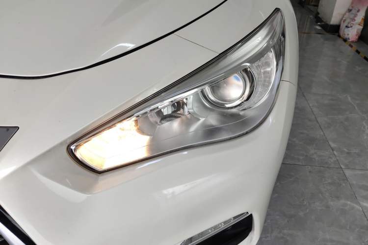 Used Infiniti Q50L 2022 2.0T Comfort Edition Left Front Headlight