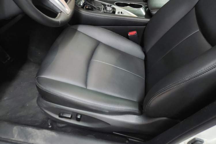 Used Infiniti Q50L 2022 2.0T Comfort Edition Left Front Seat