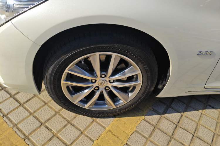 Used Infiniti Q50L 2022 2.0T Comfort Edition Left Front Wheel Hub