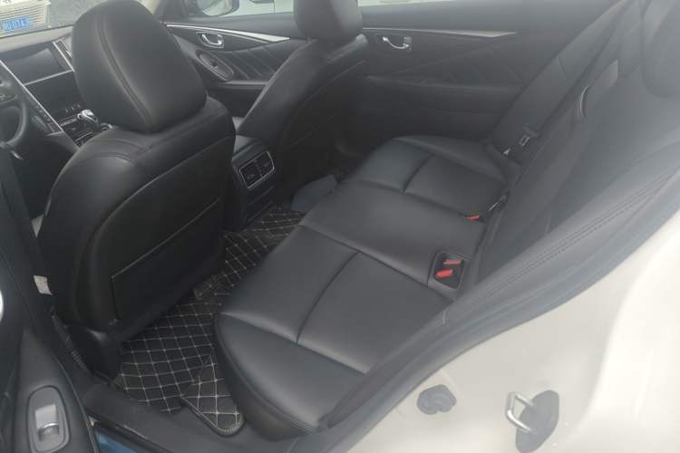Used Infiniti Q50L 2022 2.0T Comfort Edition Left Rear Seat