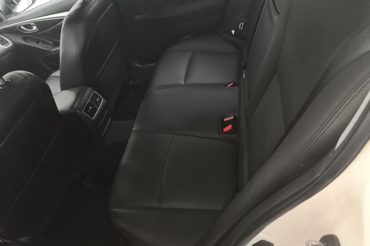 Used Infiniti Q50L 2022 2.0T Comfort Edition Left Rear Seat
