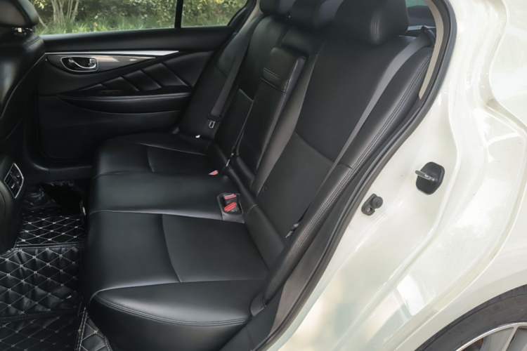 Used Infiniti Q50L 2022 2.0T Comfort Edition Left Rear Seat