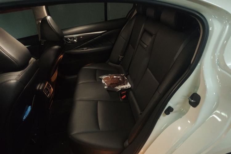 Used Infiniti Q50L 2022 2.0T Comfort Edition Left Rear Seat