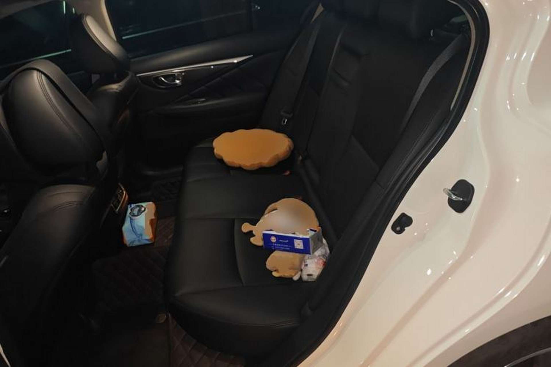 Used Infiniti Q50L 2022 2.0T Comfort Edition Left Rear Seat