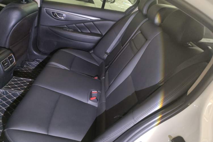 Used Infiniti Q50L 2022 2.0T Comfort Edition Left Rear Seat