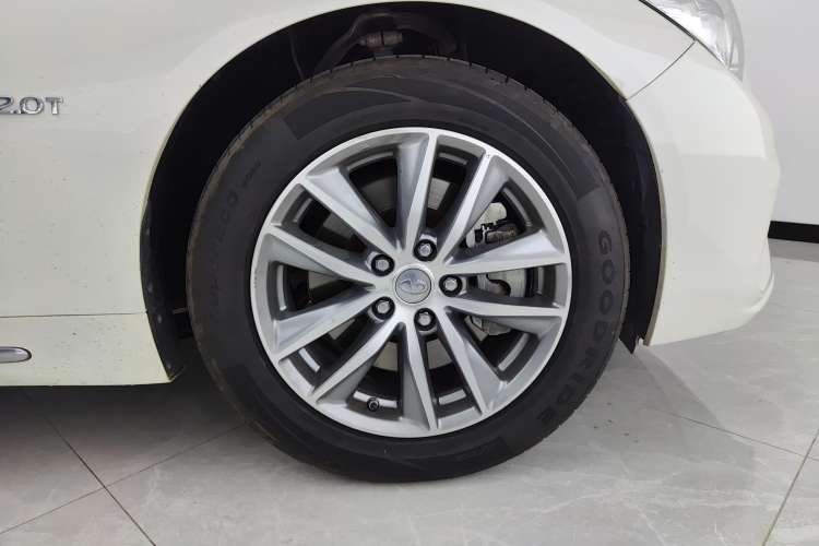 Used Infiniti Q50L 2022 2.0T Comfort Edition Left Rear Wheel Hub