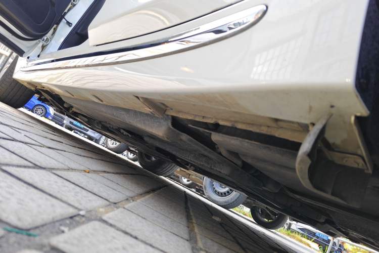 Used Infiniti Q50L 2022 2.0T Comfort Edition Left Side Sill