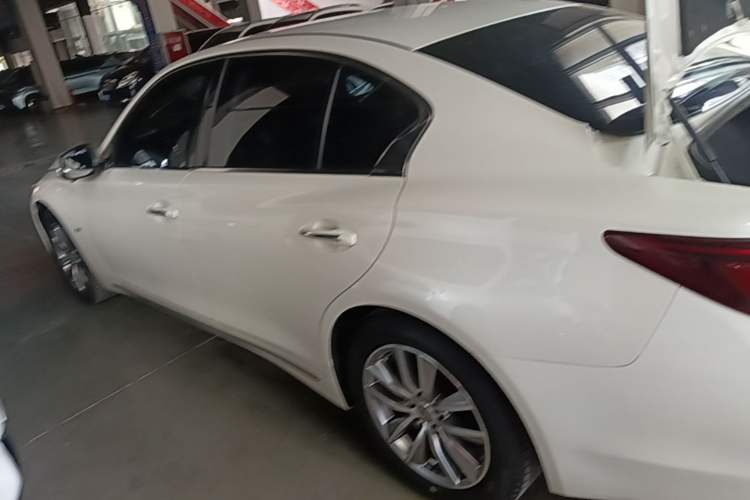 Used Infiniti Q50L 2022 2.0T Comfort Edition Rear Left 45 Deg