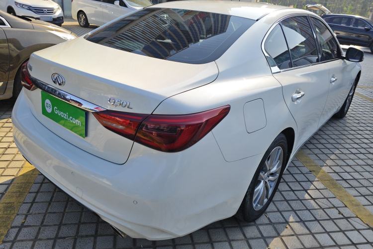 Used Infiniti Q50L 2022 2.0T Comfort Edition Rear Right 45 Deg