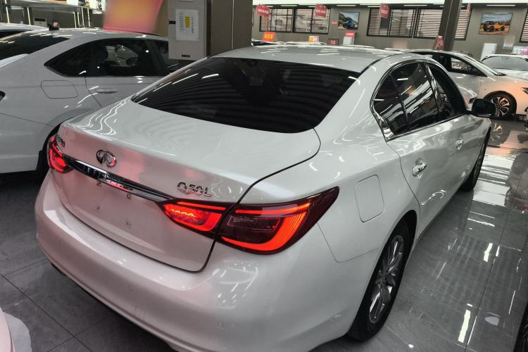 Used Infiniti Q50L 2022 2.0T Comfort Edition Rear Right 45 Deg
