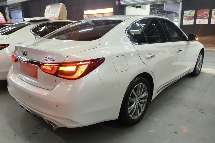 Used Infiniti Q50L 2022 2.0T Comfort Edition Rear Right 45 Deg