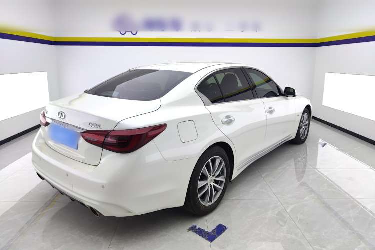 Used Infiniti Q50L 2022 2.0T Comfort Edition Rear Right 45 Deg
