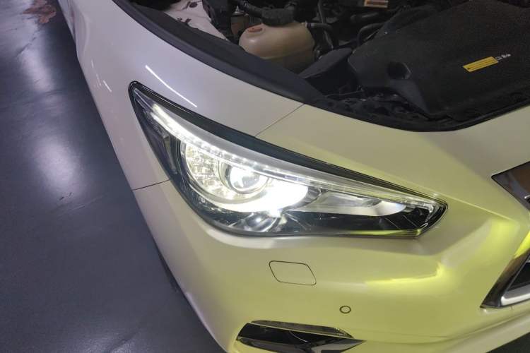 Used Infiniti Q50L 2022 2.0T WAVE Edition Right Front Headlight
