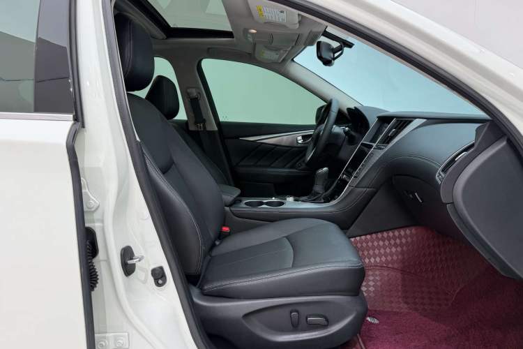 Used Infiniti Q50L 2022 2.0T Enjoyment Edition Right Front Seat