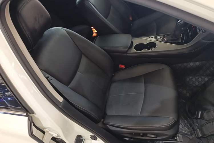 Used Infiniti Q50L 2022 2.0T Enjoyment Edition Right Front Seat