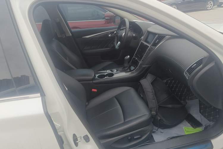 Used Infiniti Q50L 2022 2.0T Comfort Edition Right Front Seat