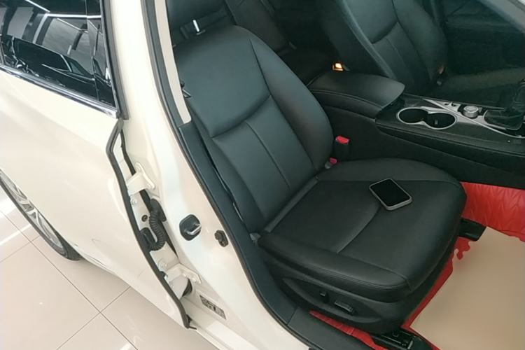 Used Infiniti Q50L 2022 2.0T Comfort Edition Right Front Seat