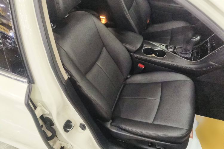 Used Infiniti Q50L 2022 2.0T Comfort Edition Right Front Seat
