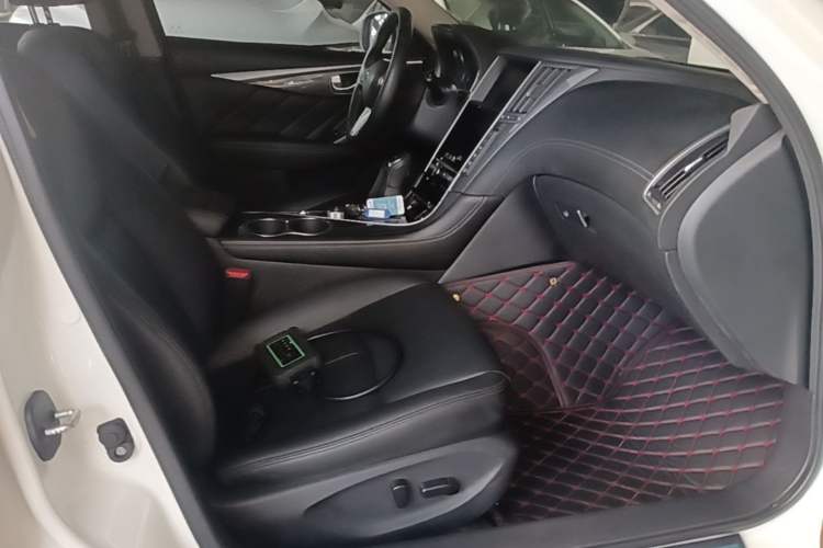 Used Infiniti Q50L 2022 2.0T Comfort Edition Right Front Seat
