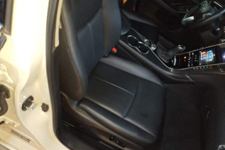Used Infiniti Q50L 2022 2.0T Comfort Edition Right Front Seat