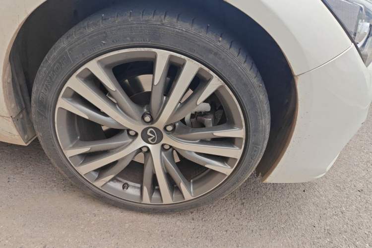 Used Infiniti Q50L 2022 2.0T Enjoyment Edition Right Front Wheel Hub